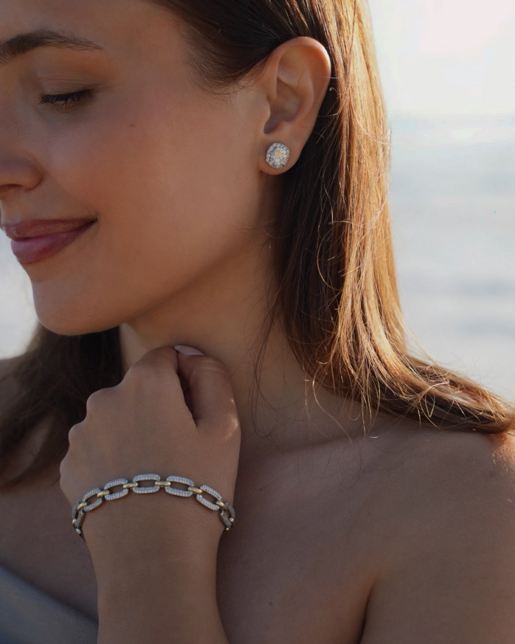 Isla Halo CZ Studs