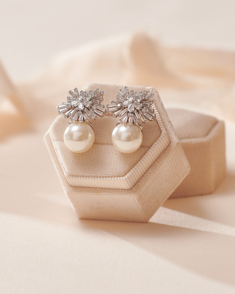 Matilda Pearl Earrings